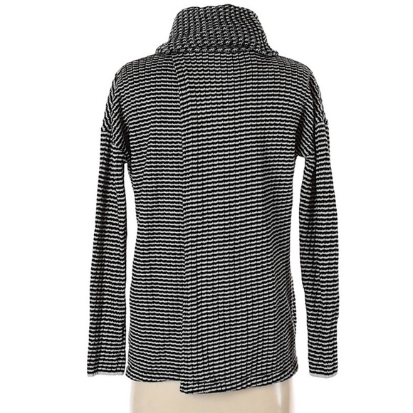 Cabi Fergie Cowl Overlap Sweater Blogger Favorite Medium M - Picture 3 of 8